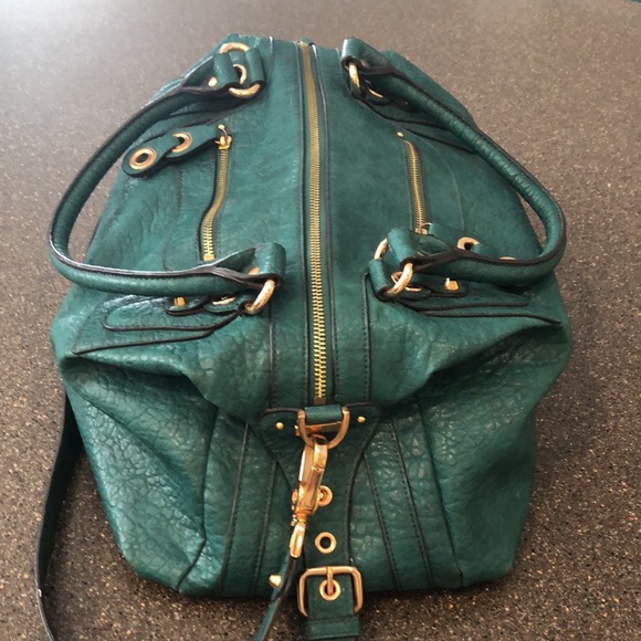 Jessica Simpson purse - Picture 5 of 16